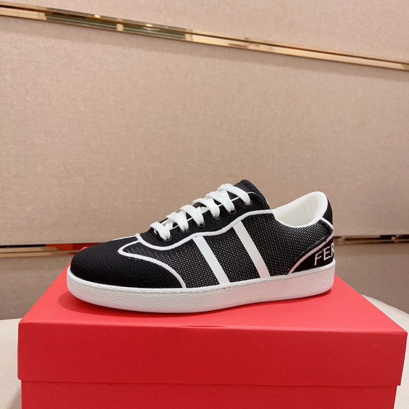 G*u*i casual shoes